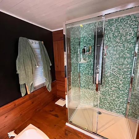 Cannes Charming Hideaway Secret Garden & Pool Near Centre *