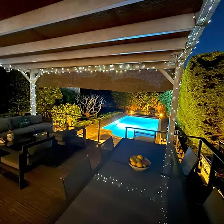Cannes Villa Warm, Peaceful Retreat With Private Garden & Pool Le Cannet